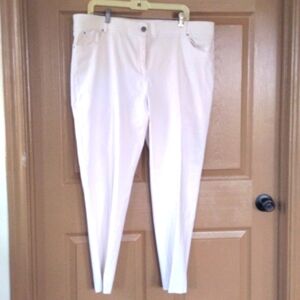 NWOT Plus Size Pants by 89+Madison